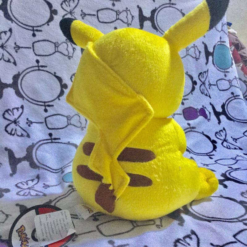 ตุ๊กตา Pikachu 