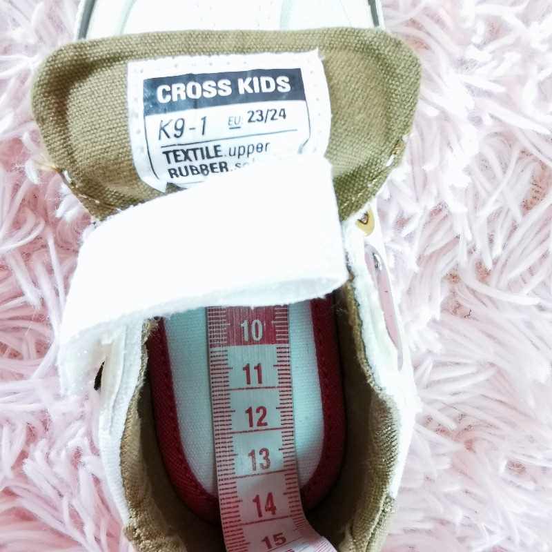 รองเท้าเด็ก CROSS KIDS 