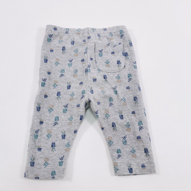 กางเกงเลคกิ้งเด็ก uniqlo BABY  ขา 4 ส่วน size 80