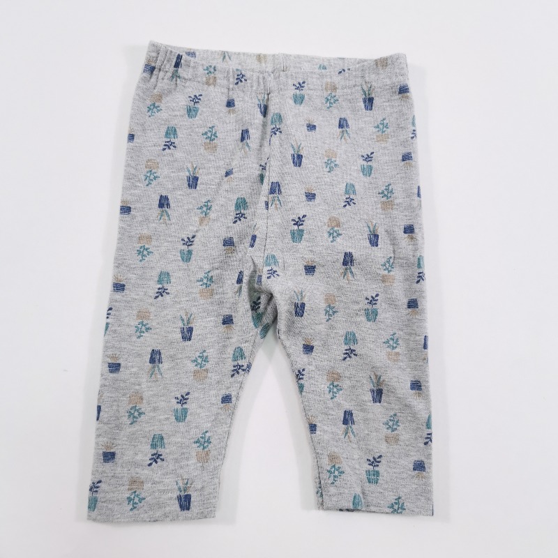 กางเกงเลคกิ้งเด็ก uniqlo BABY  ขา 4 ส่วน size 80