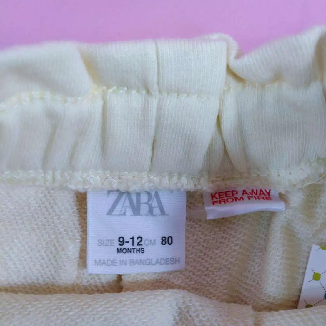 ZARA กางเกงขาสั้นสีเหลืองอ่อนไซส์ 9-12 