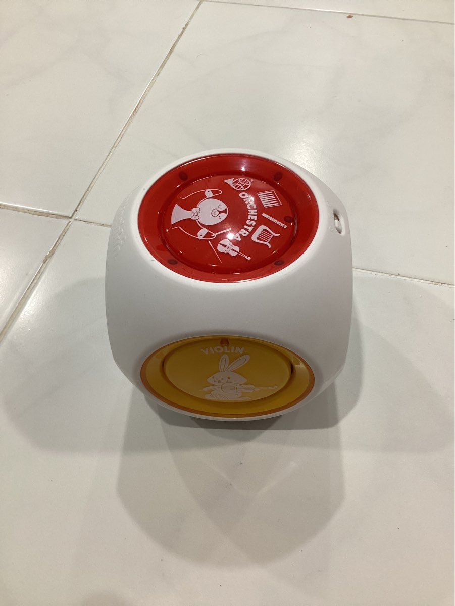 Munchkin Mozart Magic Cube ของเล่นเสริมพัฒนาการ