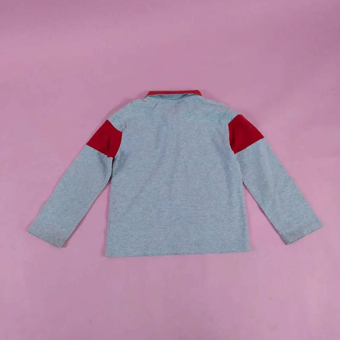 Petit Chou เสื้อคอปกแขนยาวสีเทา,แดง มีตำหนิเป็นคราบ