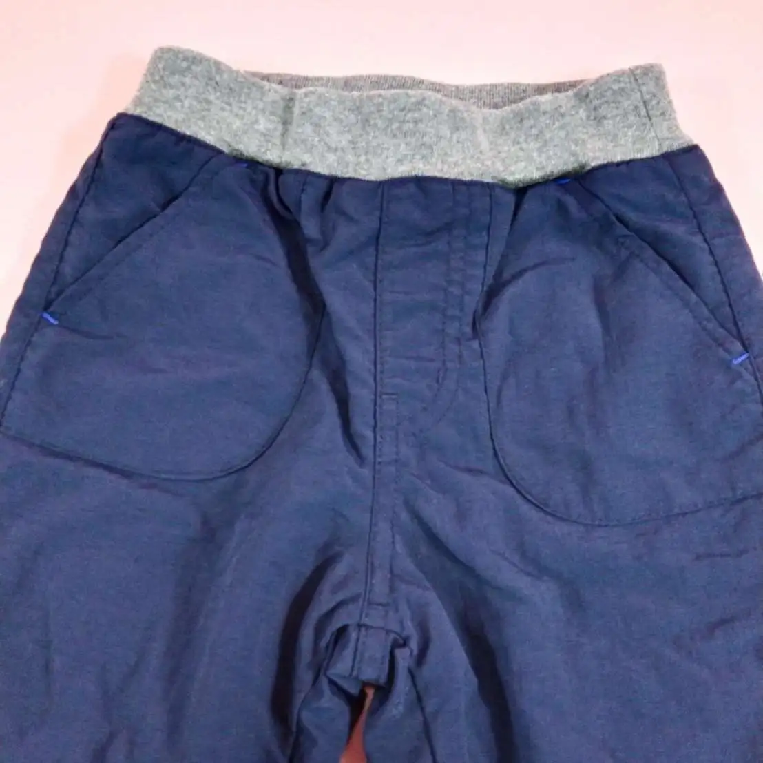 UNIQLO กางเกงขายาวผ้าร่มสีกรมไซส์ 90cm