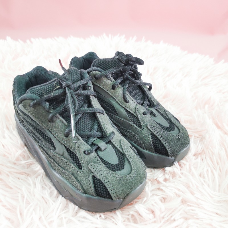 รองเท้าadidas originals Yeezy Boost 700 V2 Infant