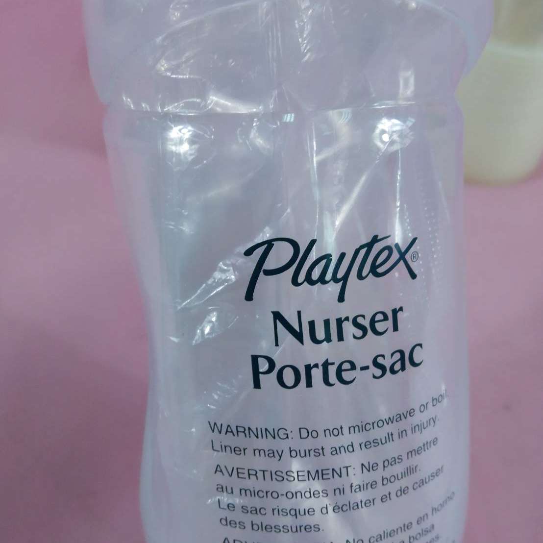 Playtex ขวดและถุงนมแบบพกพาสำหรับให้นมบนเครื่องบิน
